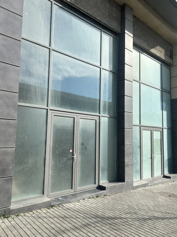 Kirayə verilir obyekt 760 m²