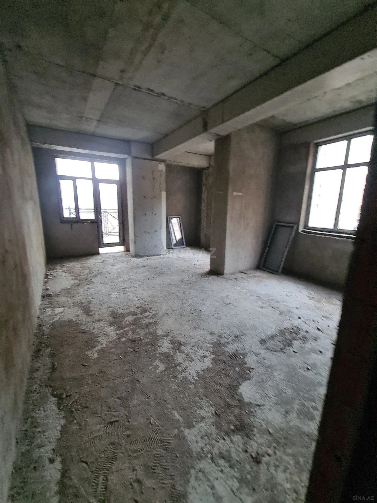 Satılır 3 otaqlı mənzil 90 m²