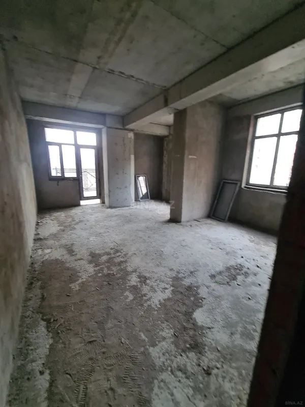 Satılır 3 otaqlı mənzil 90 m²