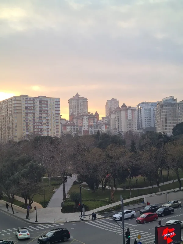 Satılır 3 otaqlı mənzil 90 m²