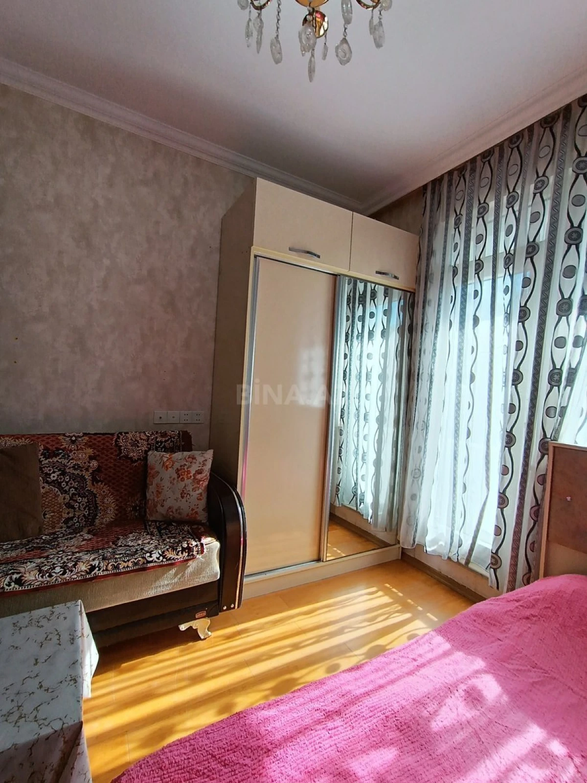 Kirayə verilir 1 otaqlı mənzil 31 m²