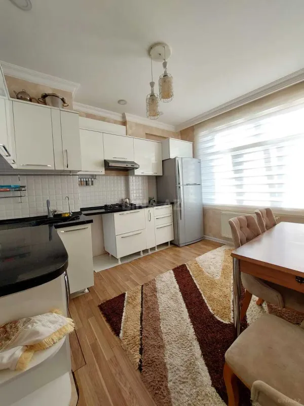 Satılır 3 otaqlı mənzil 113 m²