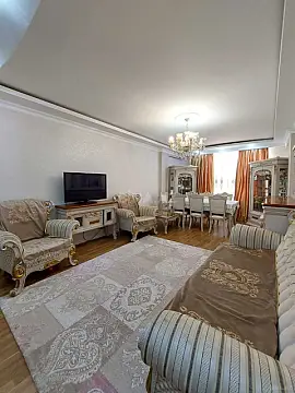 Satılır 3 otaqlı mənzil 113 m²