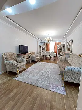 Satılır 3 otaqlı mənzil 113 m² — Bakı, İnşaatçılar 3 otaq 113.00 m²
