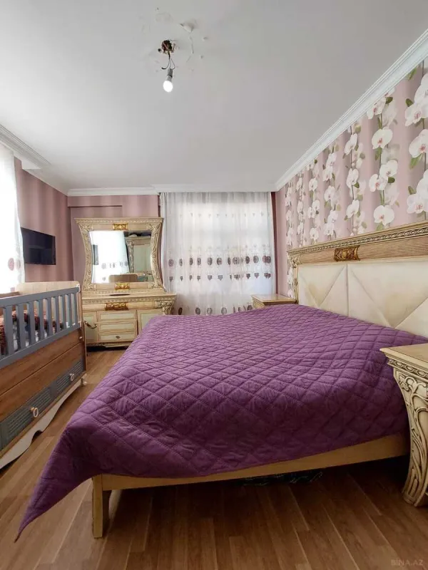 Satılır 3 otaqlı mənzil 113 m²