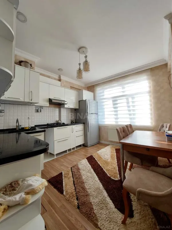 Satılır 3 otaqlı mənzil 113 m²