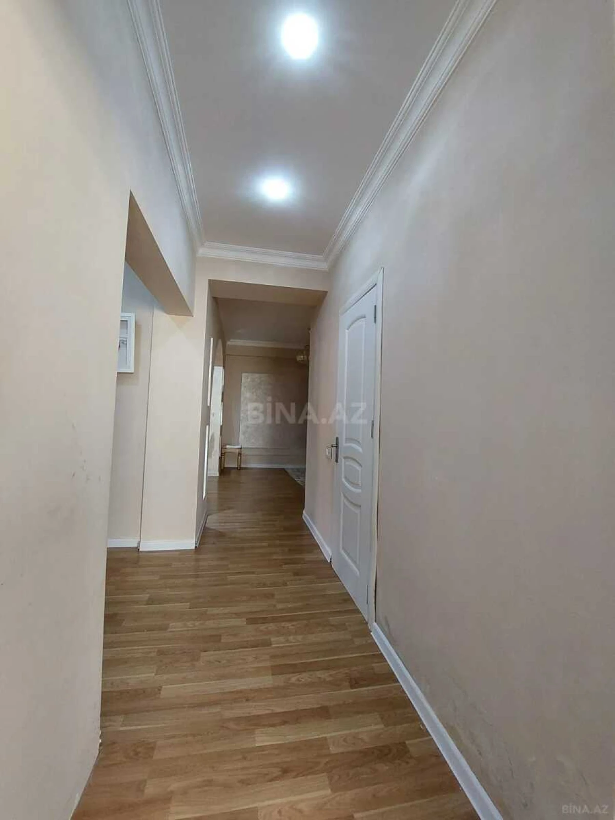Satılır 3 otaqlı mənzil 113 m²