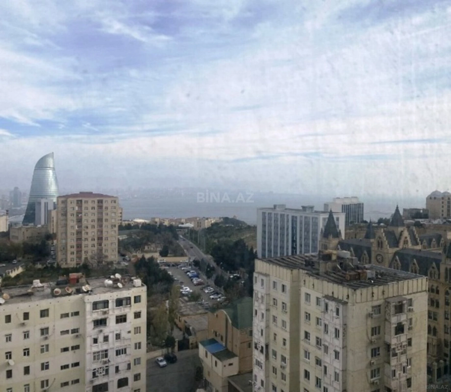 Satılır 2 otaqlı mənzil 60 m²
