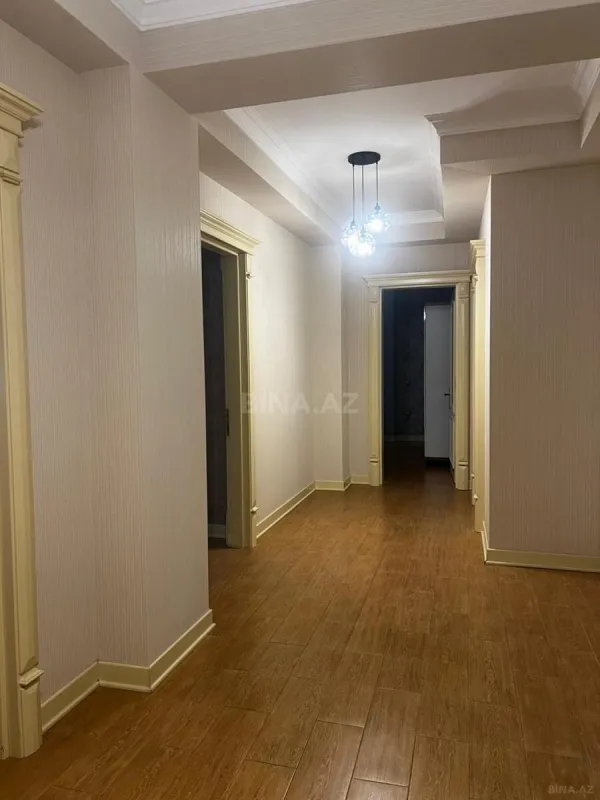 Kirayə verilir 3 otaqlı mənzil 125 m²
