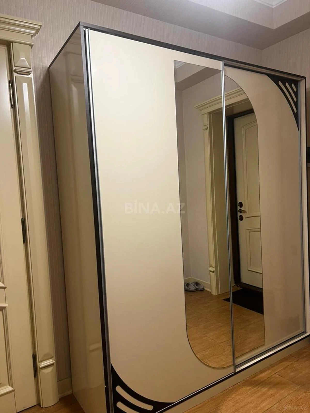 Kirayə verilir 3 otaqlı mənzil 125 m²