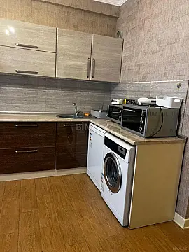 Kirayə verilir 3 otaqlı mənzil 125 m²