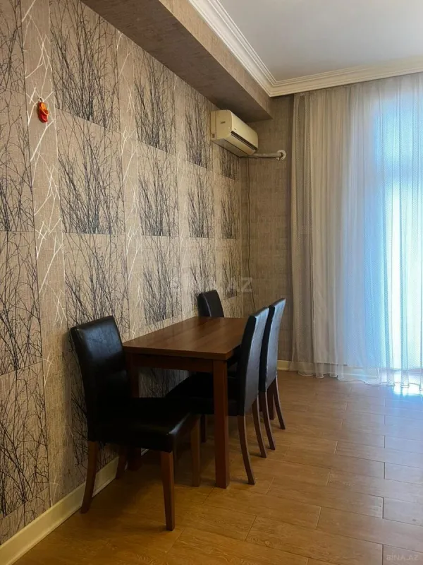 Kirayə verilir 3 otaqlı mənzil 125 m²