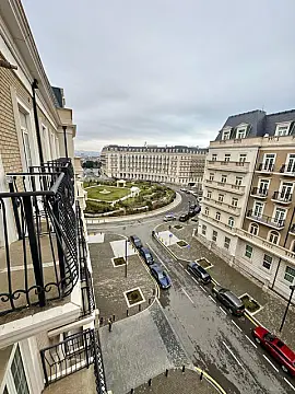 Kirayə verilir 2 otaqlı mənzil 65 m²