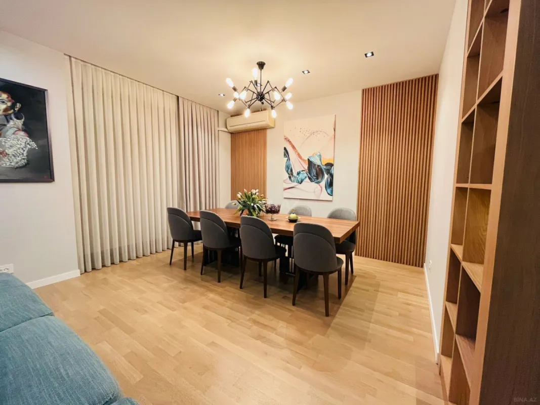Satılır 3 otaqlı mənzil 150 m²