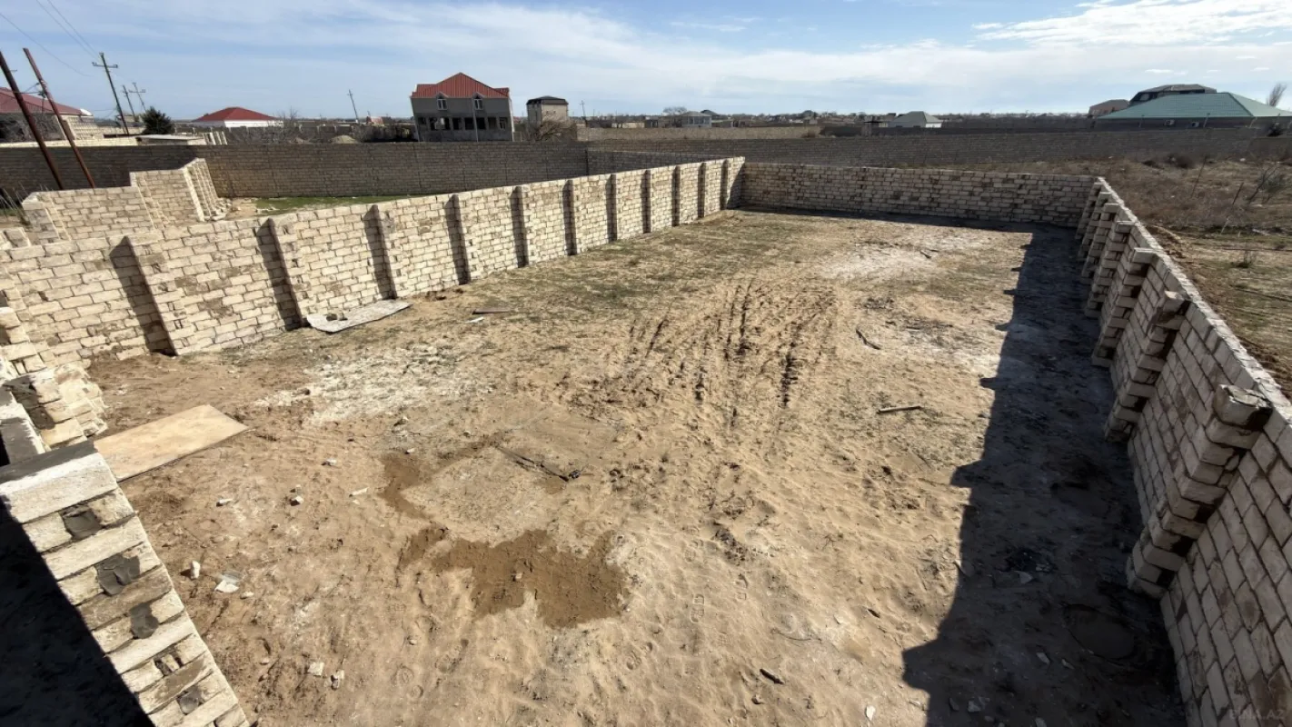 Satılır torpaq sahəsi 4 m²