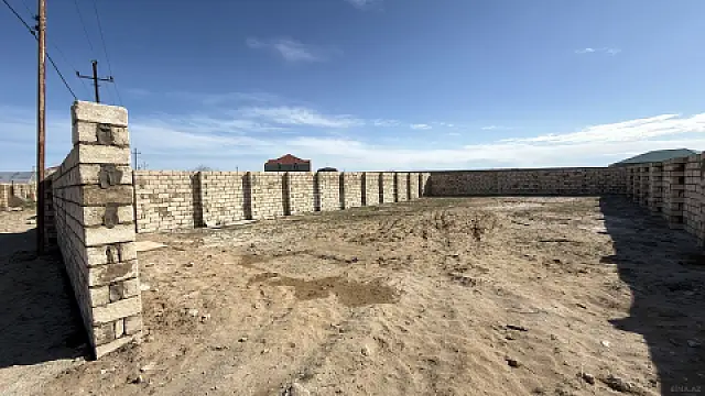 Satılır torpaq sahəsi 4 m²