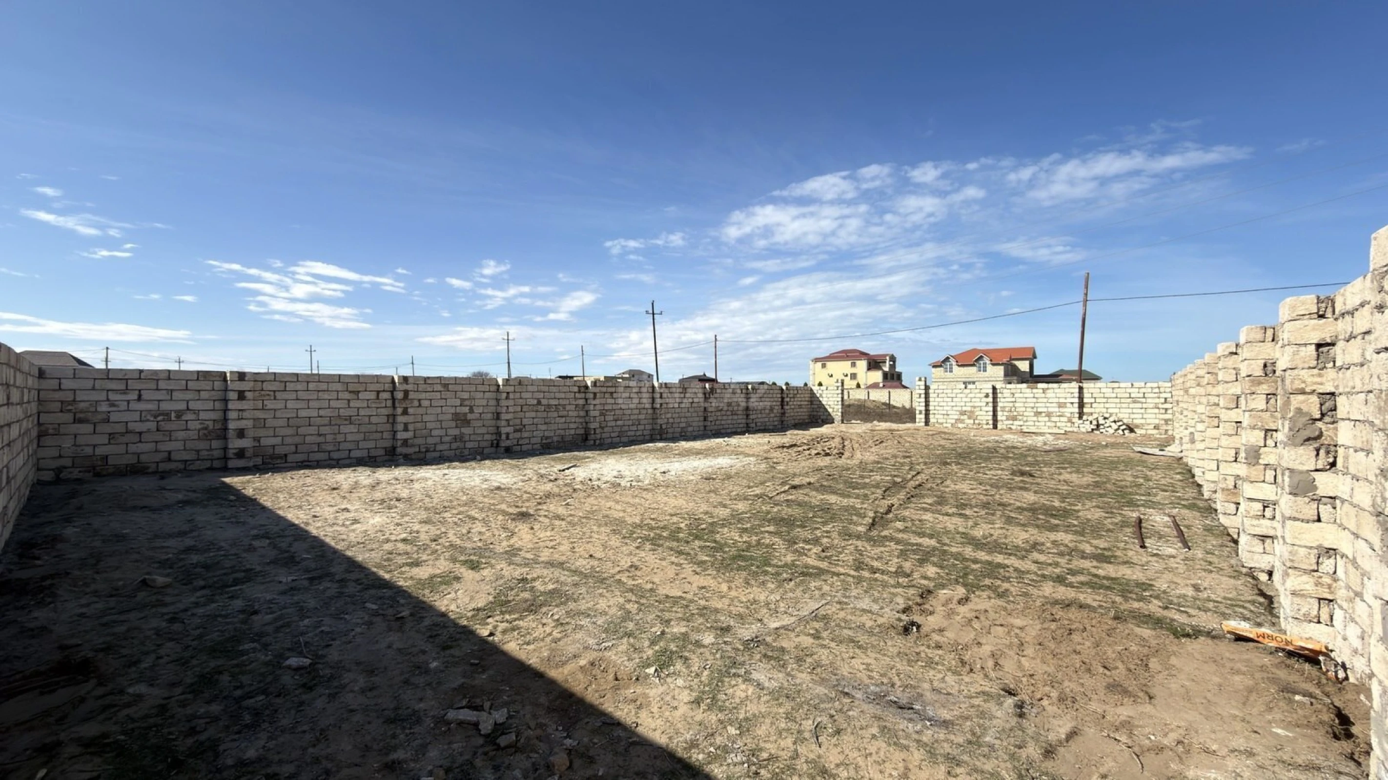 Satılır torpaq sahəsi 4 m²