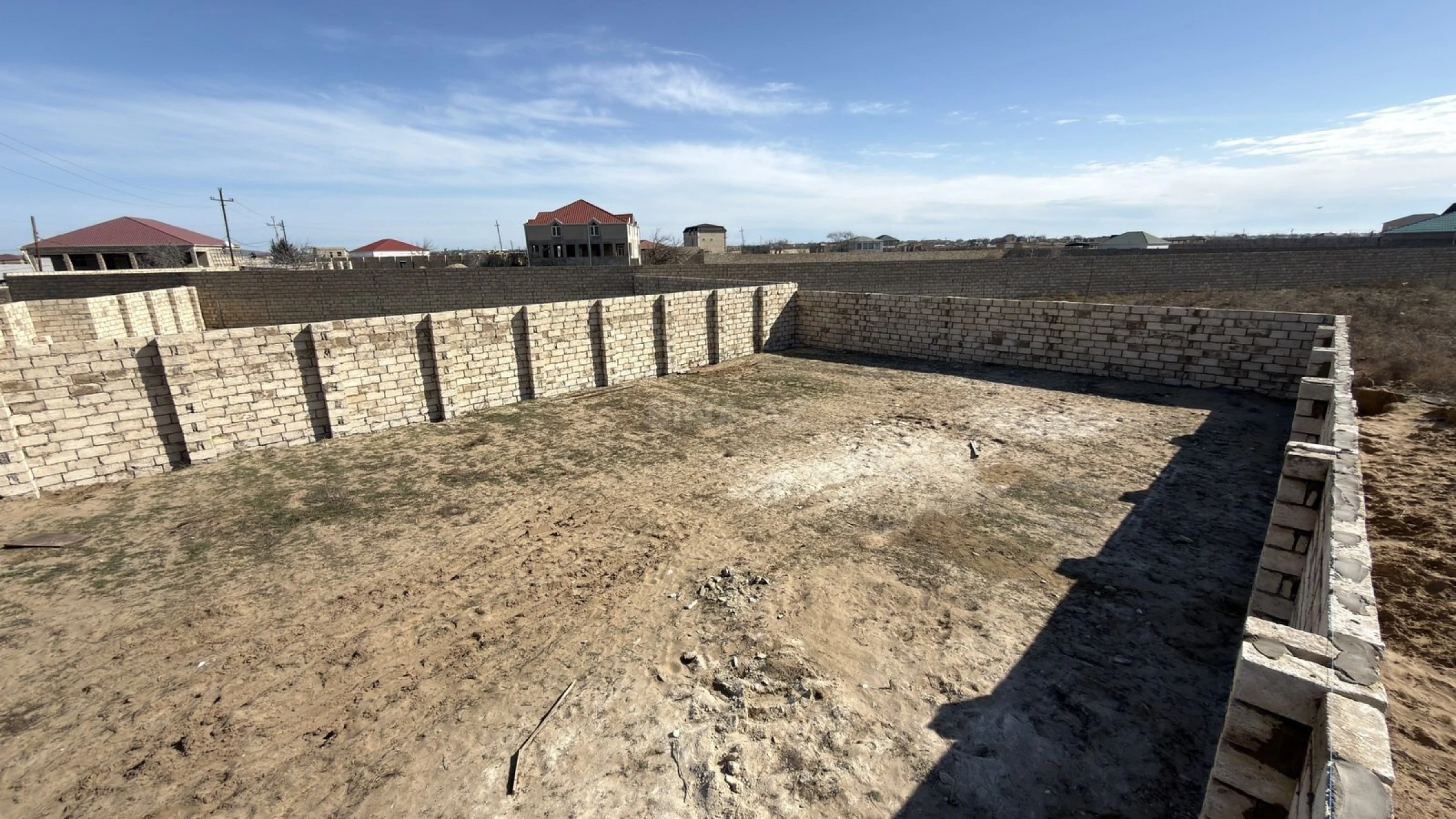 Satılır torpaq sahəsi 4 m²