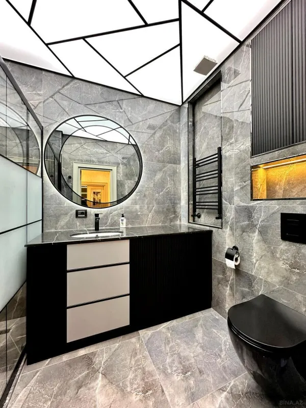 Satılır 4 otaqlı mənzil 180 m²