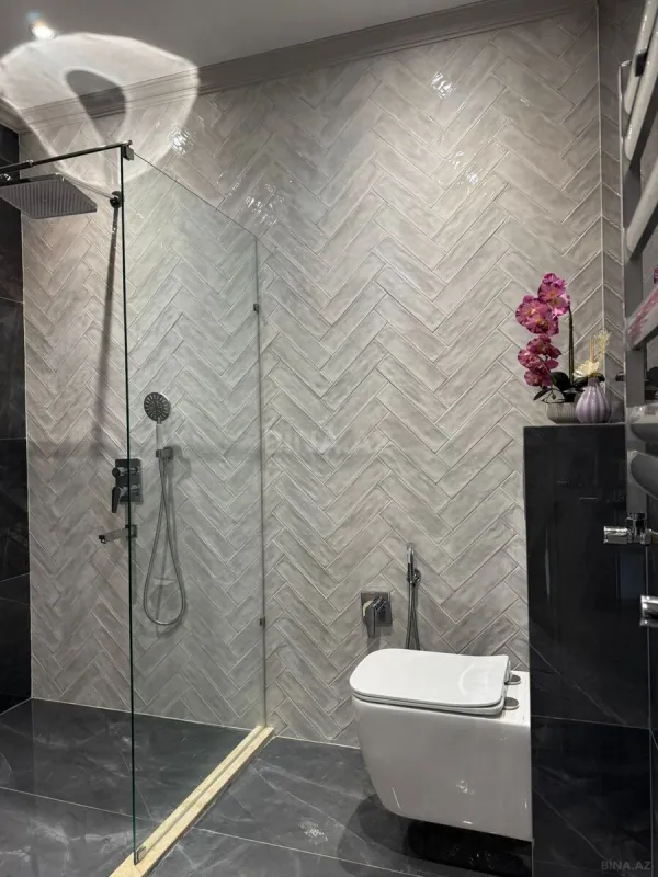 Satılır 2 otaqlı mənzil 68 m²