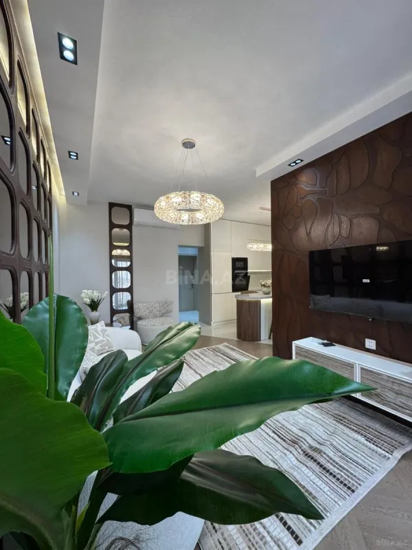 Satılır 2 otaqlı mənzil 68 m²