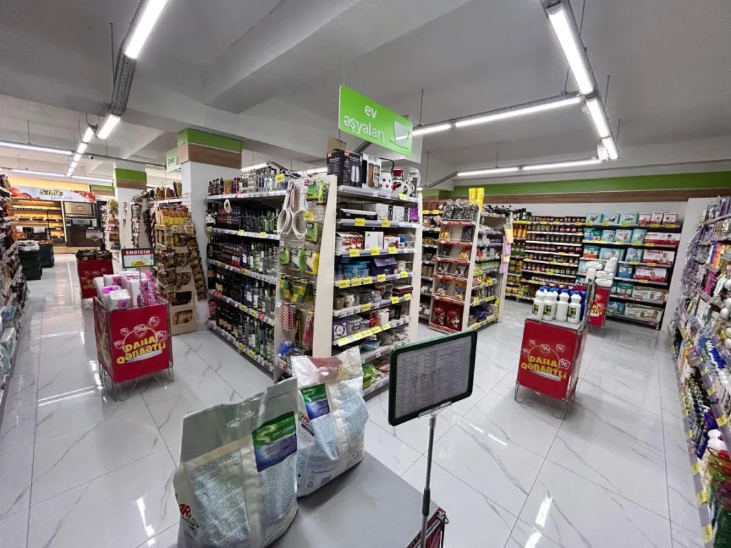 Satılır obyekt 430 m²