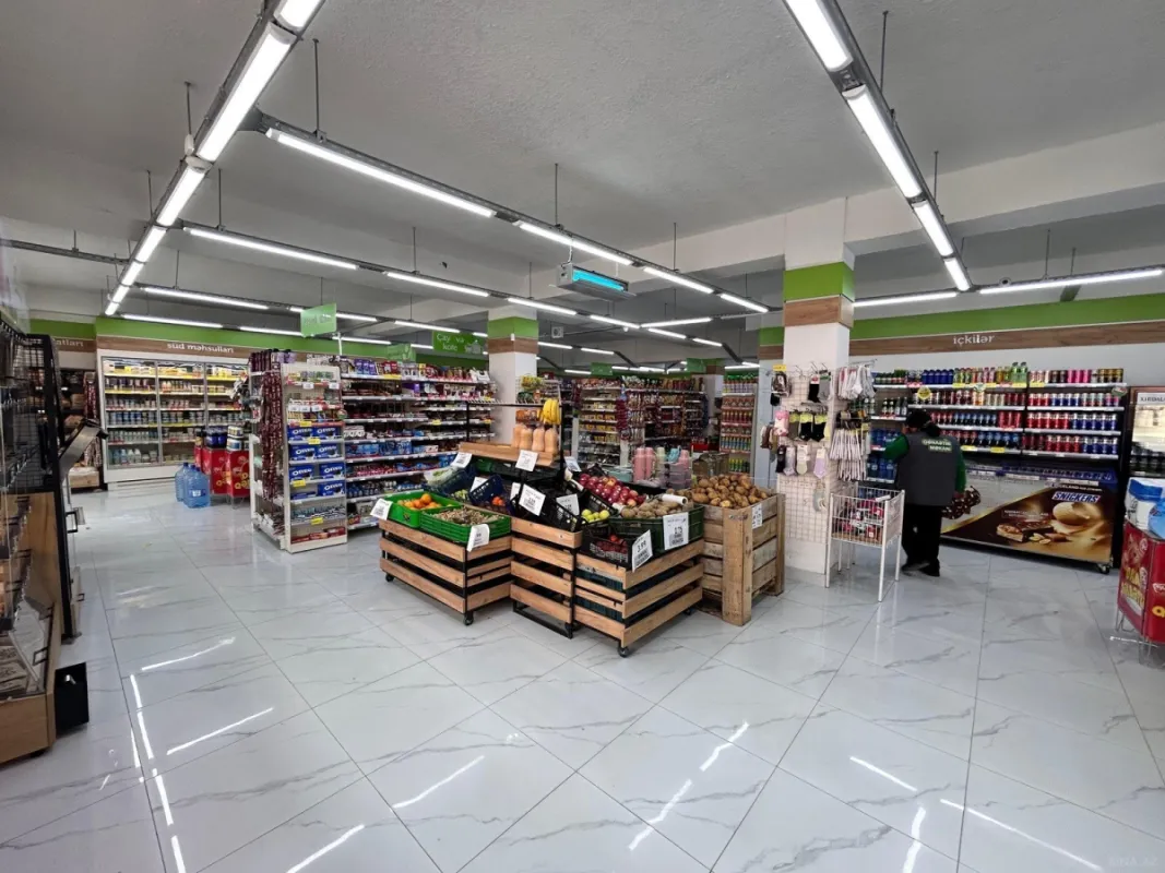 Satılır obyekt 430 m²