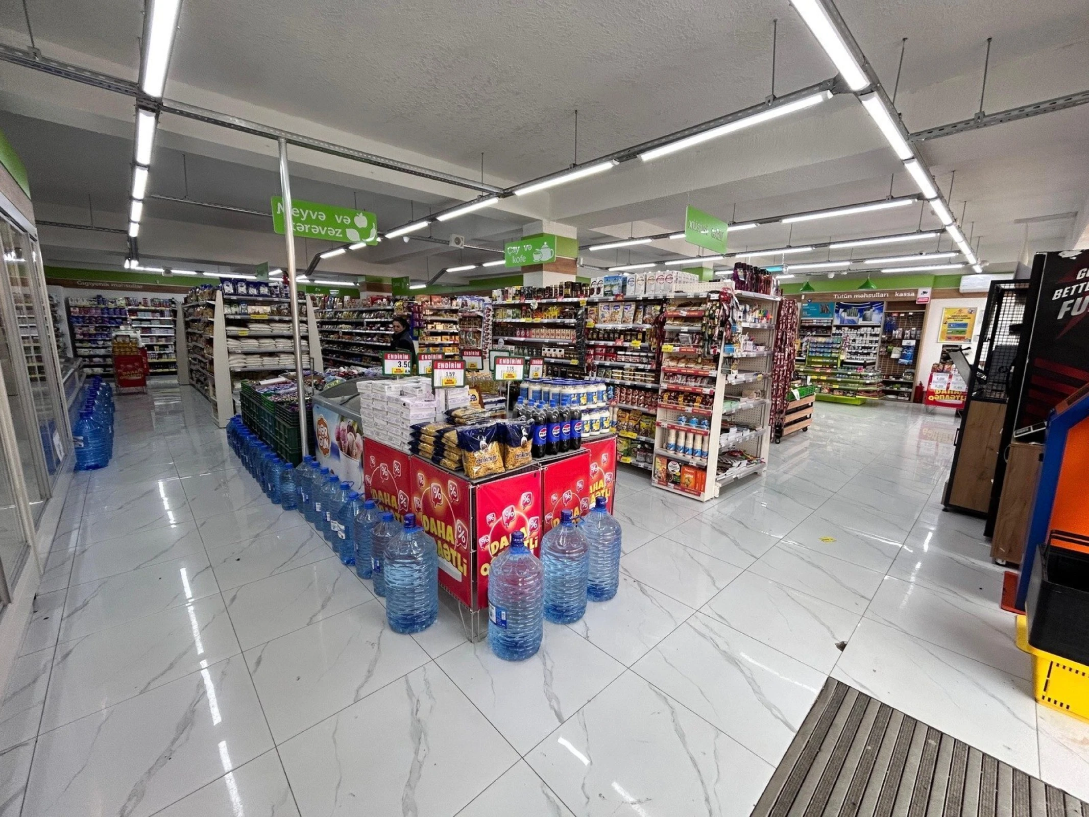 Satılır obyekt 430 m²