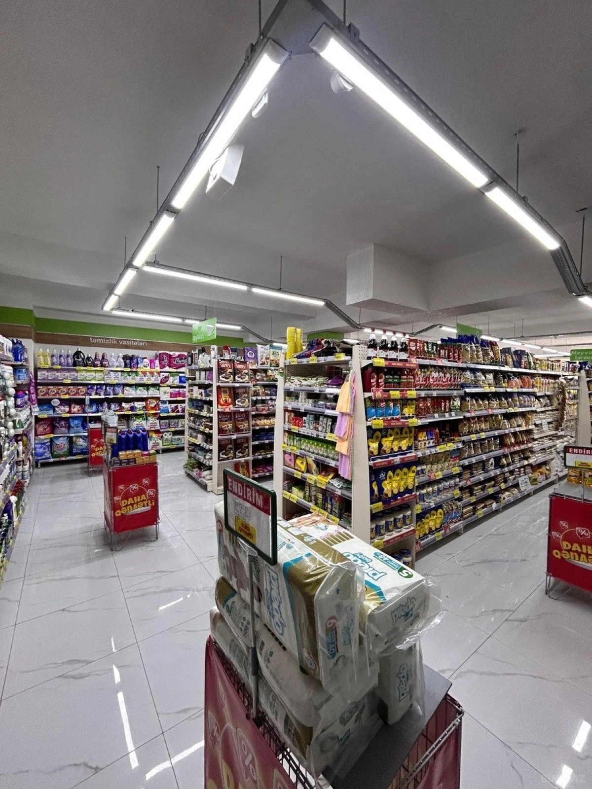 Satılır obyekt 430 m²