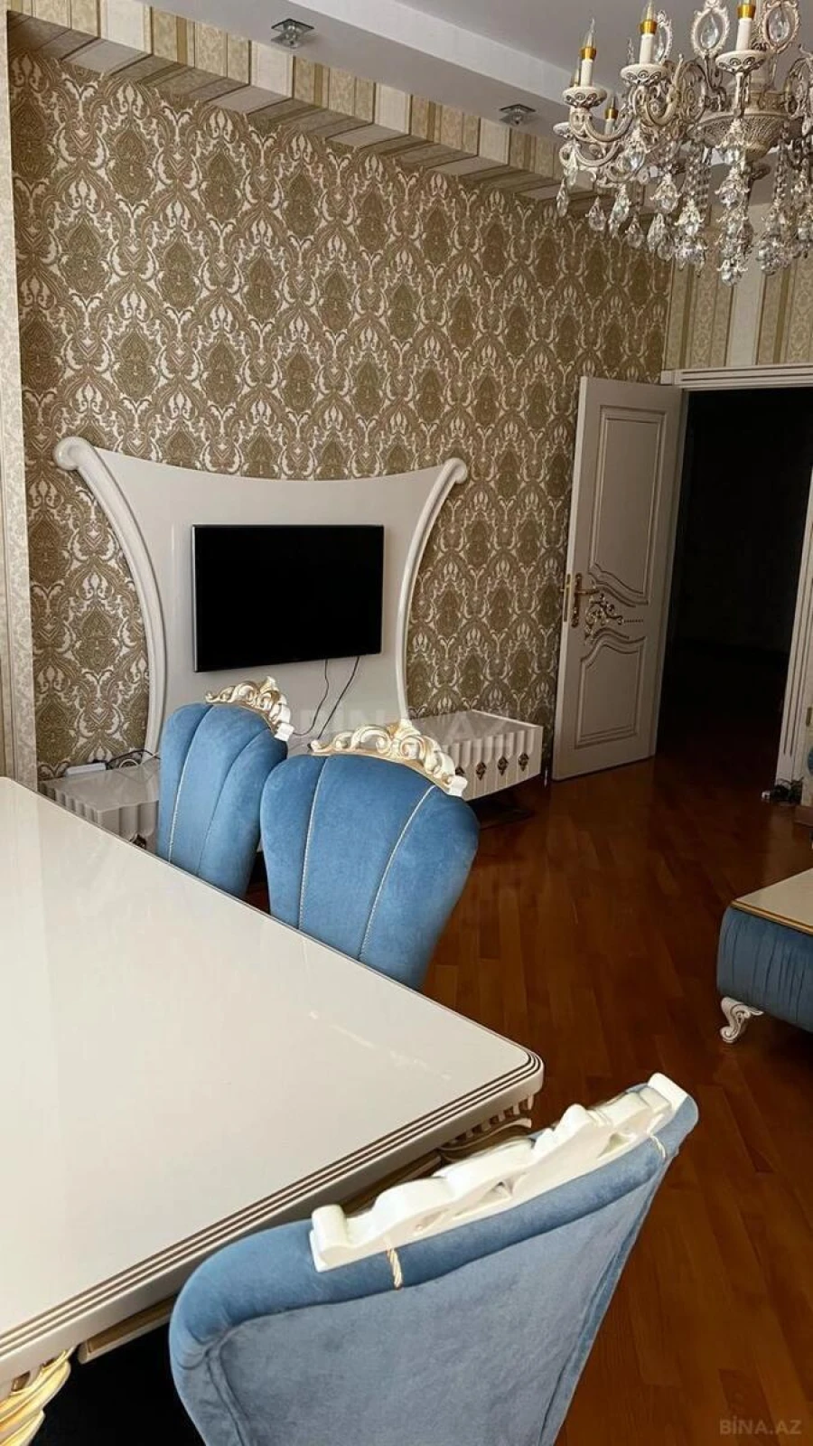 Kirayə verilir 3 otaqlı mənzil 110 m²