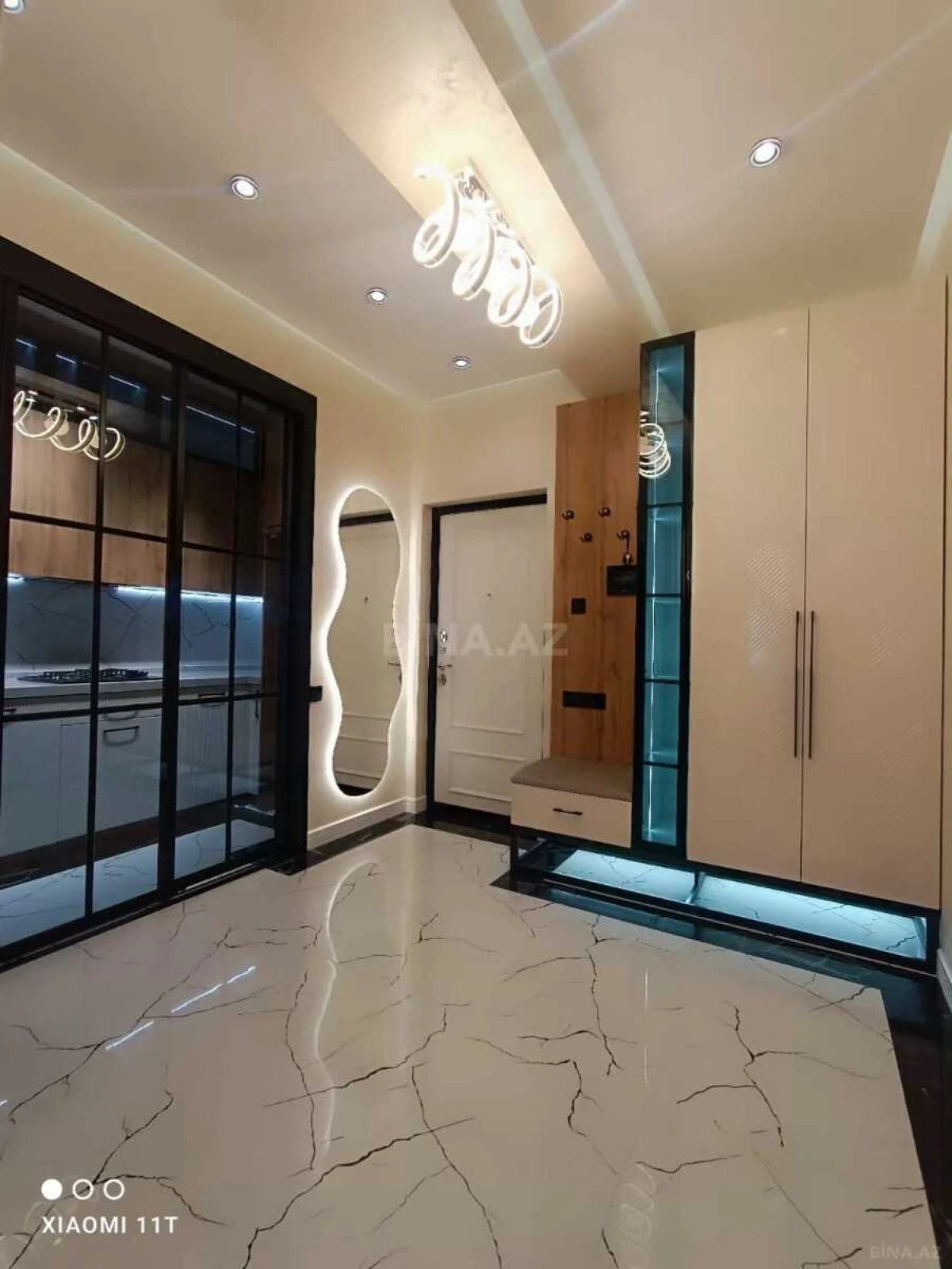 Satılır 2 otaqlı mənzil 65 m²