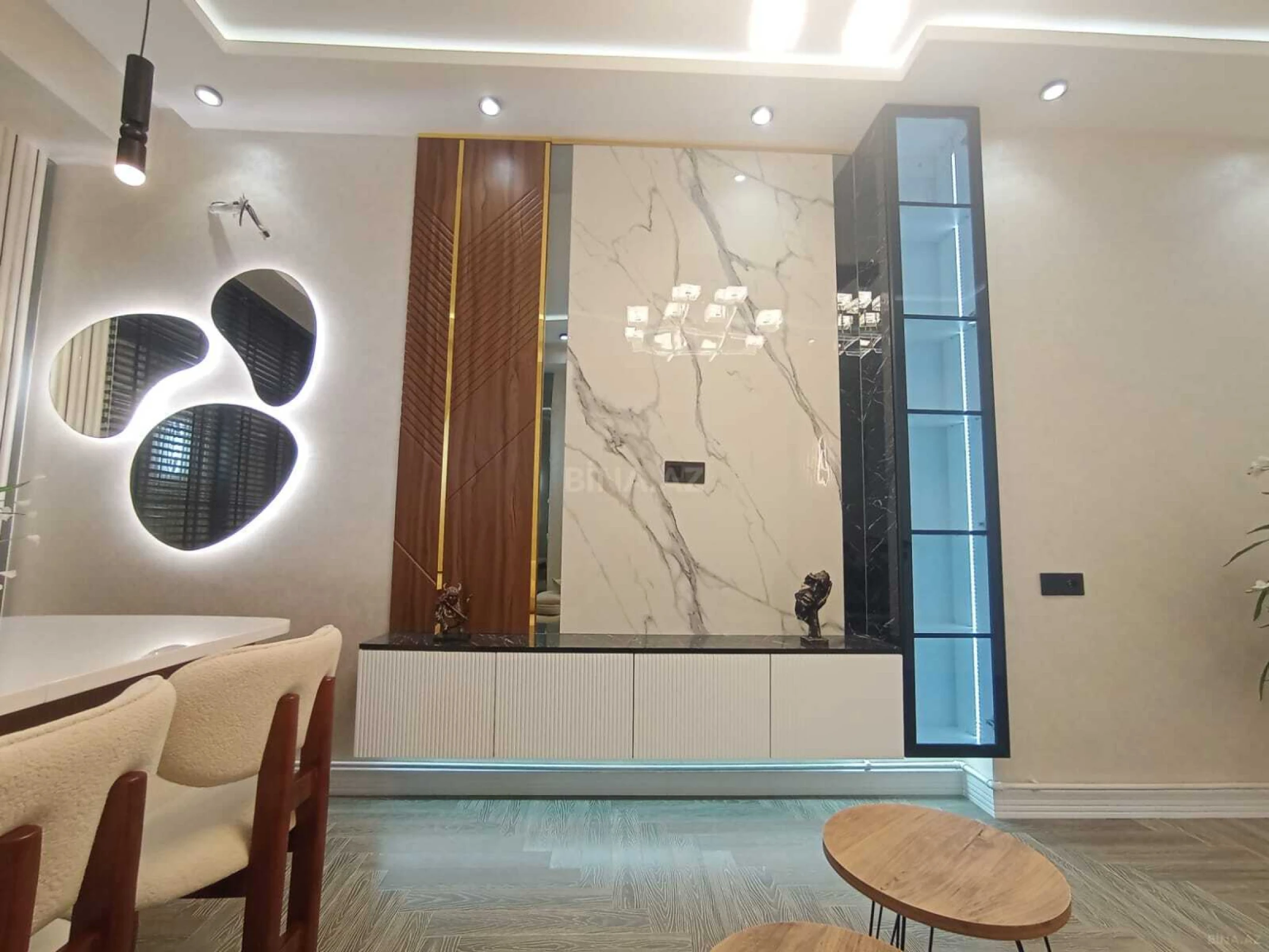 Satılır 2 otaqlı mənzil 65 m²