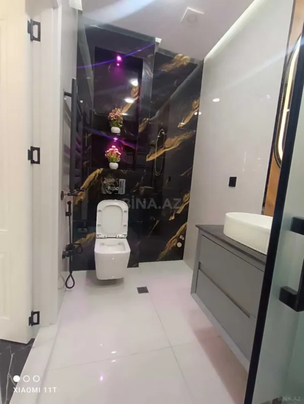 Satılır 2 otaqlı mənzil 65 m²