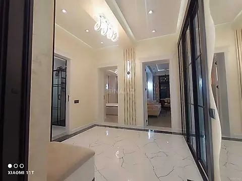 Satılır 2 otaqlı mənzil 65 m²