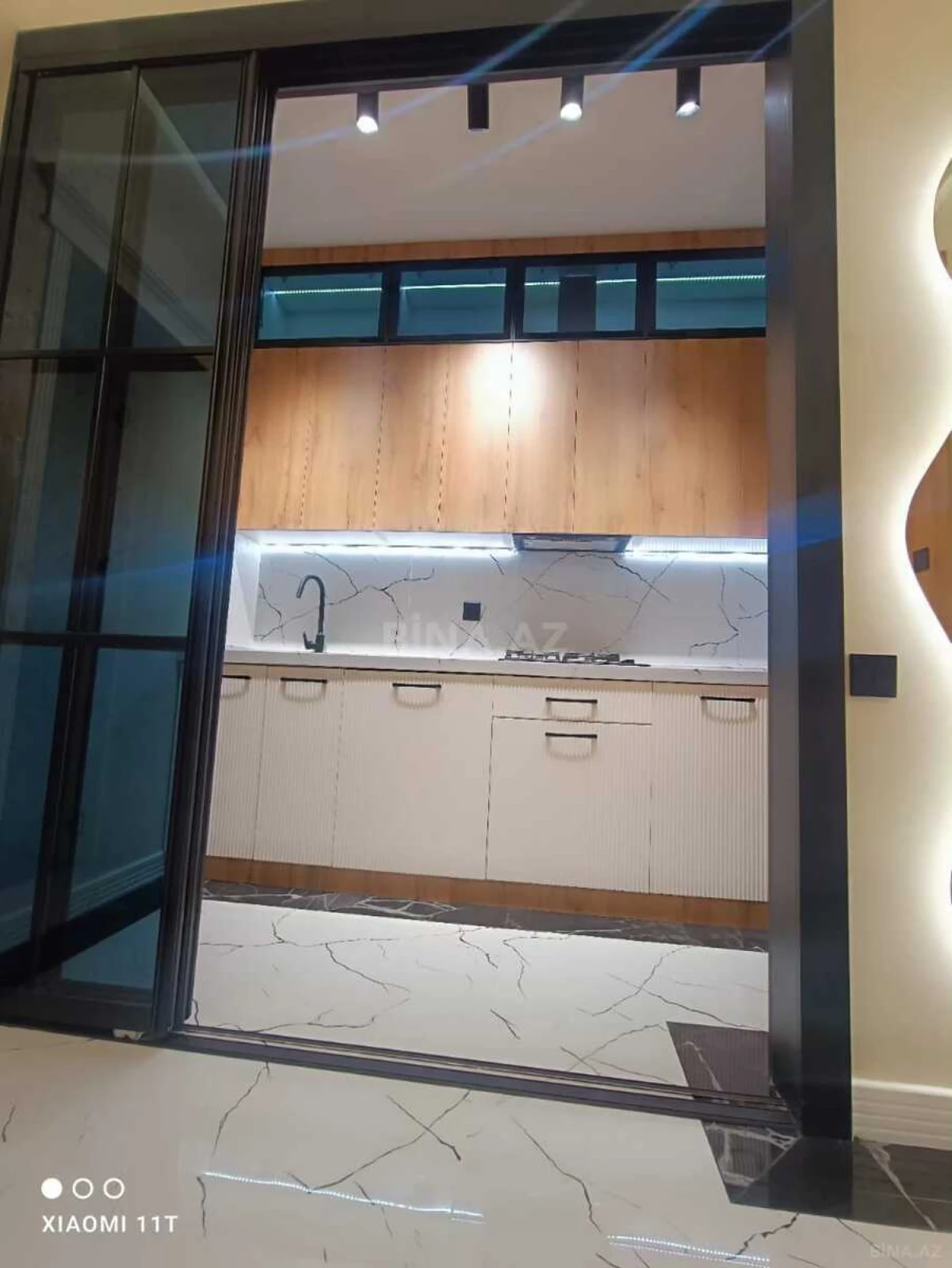 Satılır 2 otaqlı mənzil 65 m²