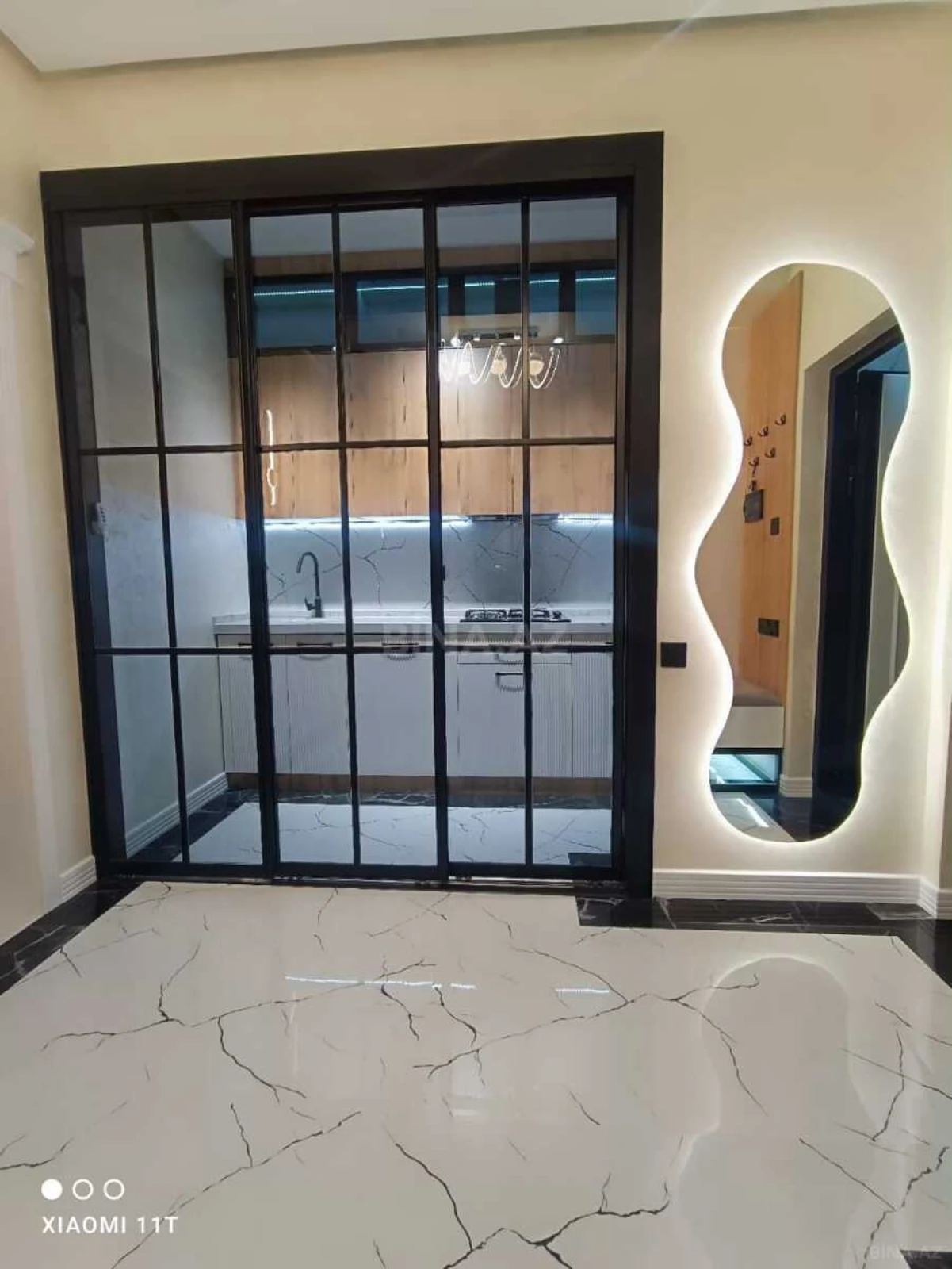Satılır 2 otaqlı mənzil 65 m²
