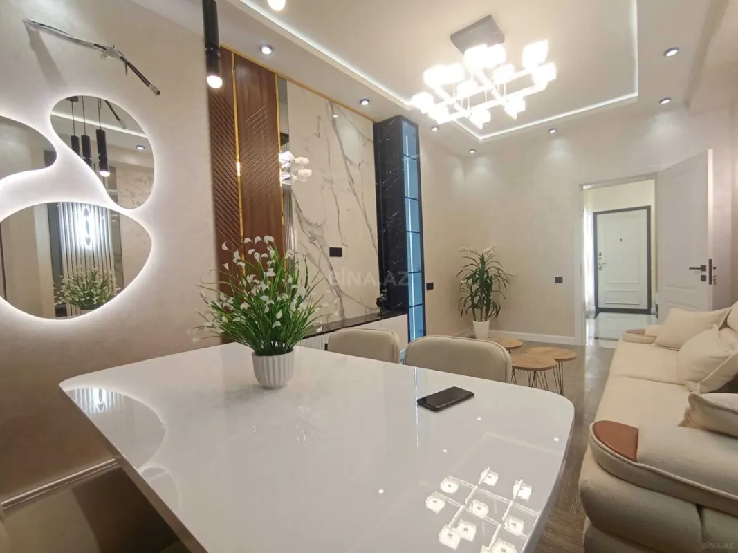 Satılır 2 otaqlı mənzil 65 m²
