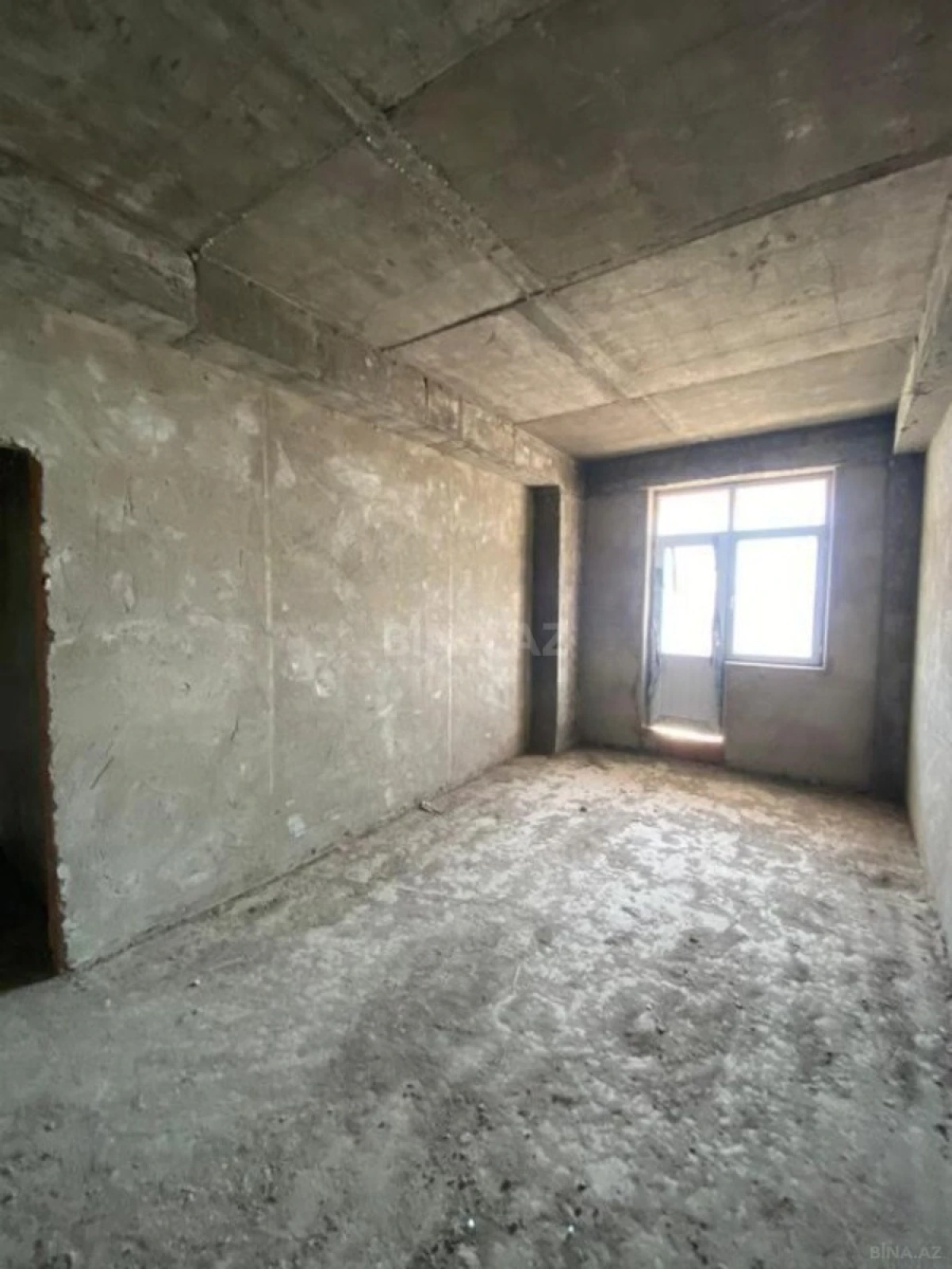 Satılır 3 otaqlı mənzil 105 m²