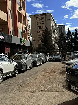 Satılır 3 otaqlı mənzil 120 m²