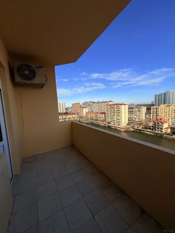 Satılır 3 otaqlı mənzil 120 m²