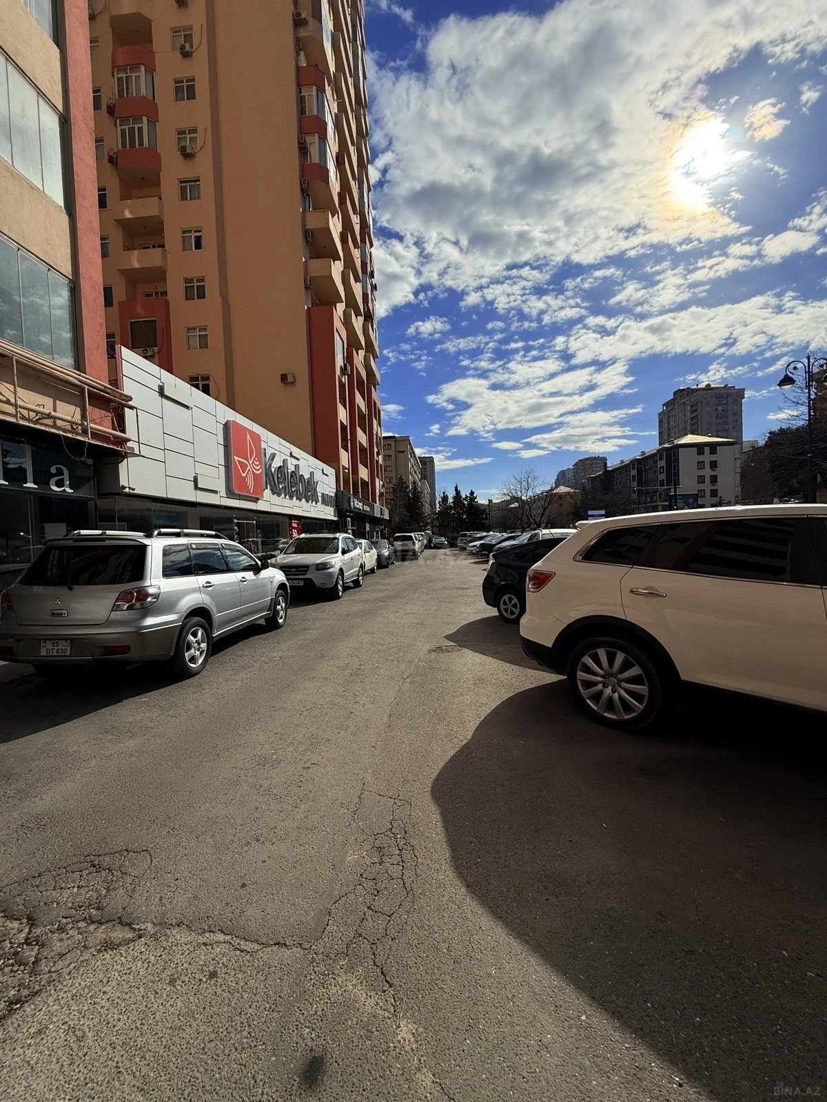 Satılır 3 otaqlı mənzil 120 m²