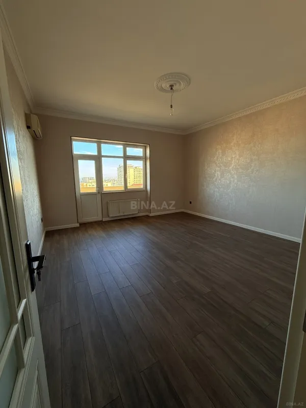 Satılır 3 otaqlı mənzil 120 m²