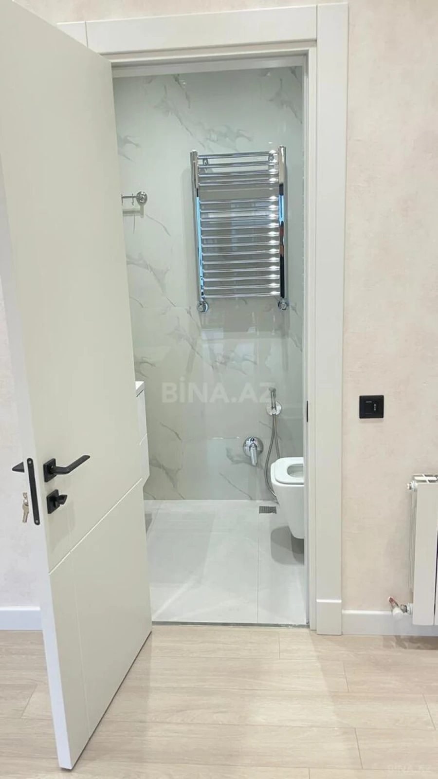 Kirayə verilir 4 otaqlı ofis 135 m²