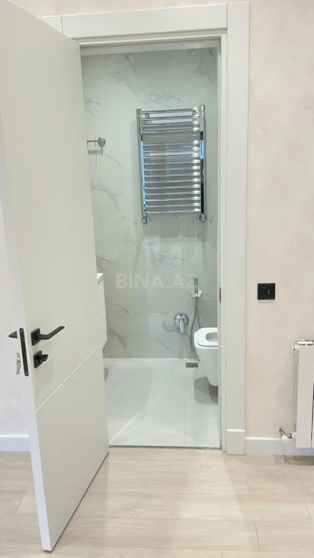 Kirayə verilir 4 otaqlı ofis 135 m²