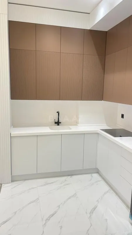 Kirayə verilir 4 otaqlı ofis 135 m²