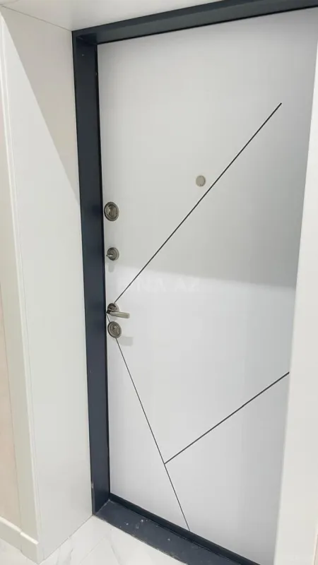 Kirayə verilir 4 otaqlı ofis 135 m²