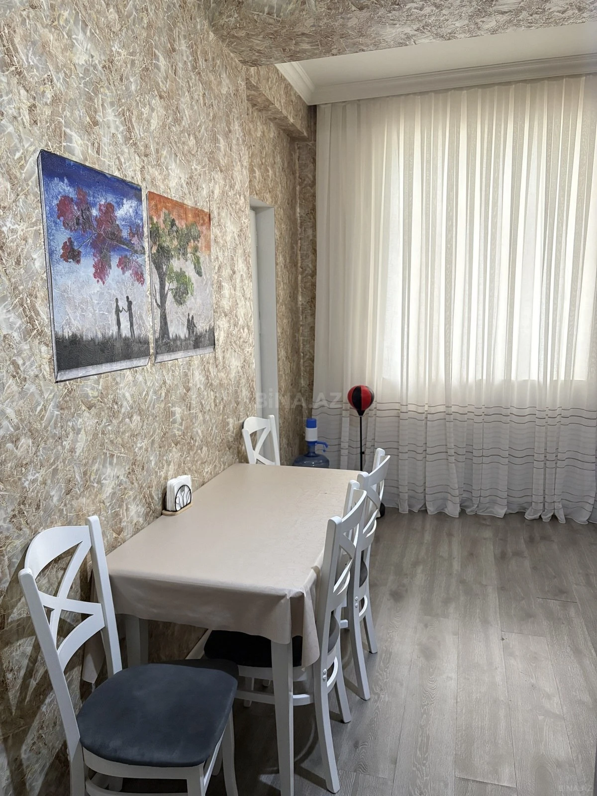 Satılır 2 otaqlı mənzil 68 m²