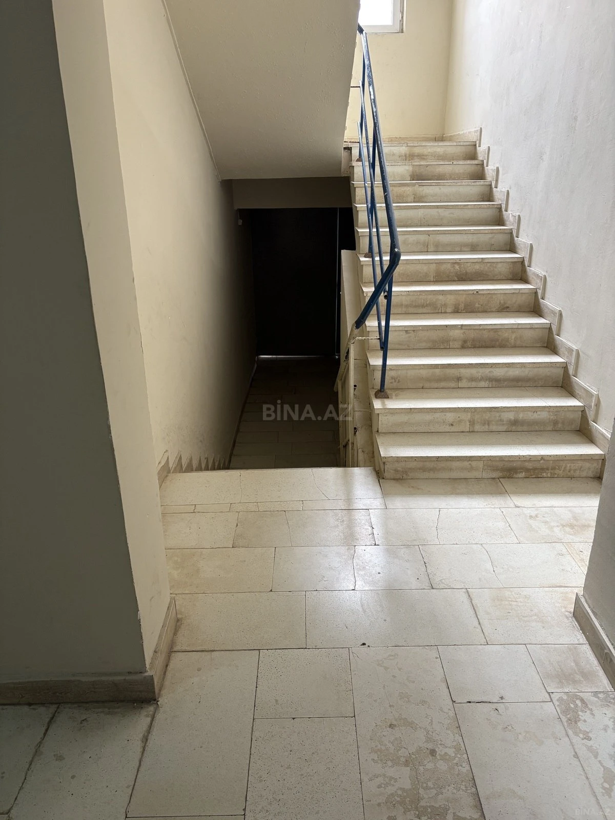 Satılır 2 otaqlı mənzil 68 m²