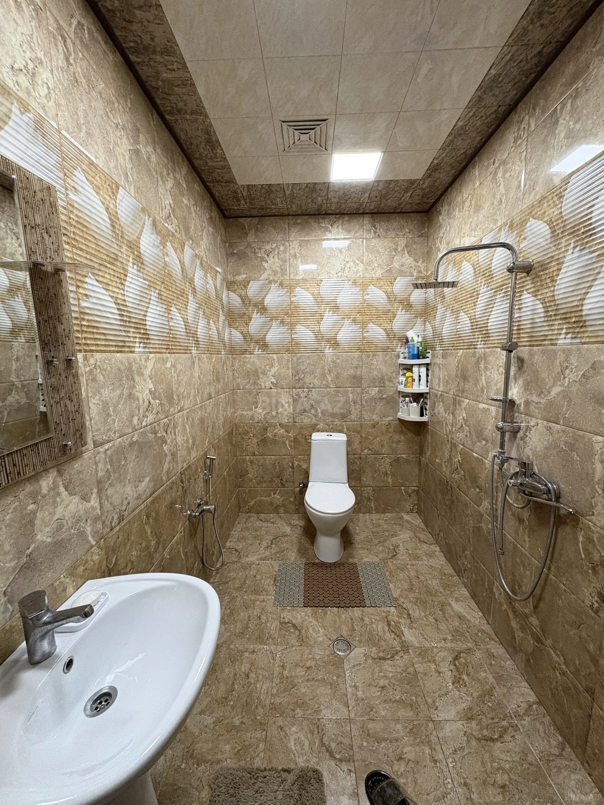 Satılır 2 otaqlı mənzil 68 m²