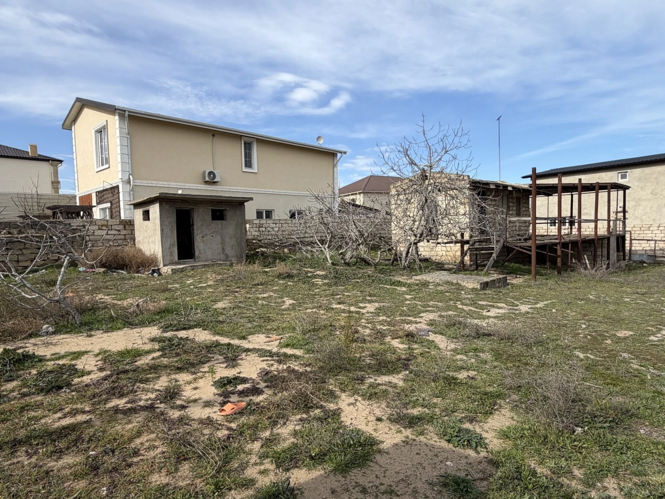 Satılır torpaq sahəsi 12 m²